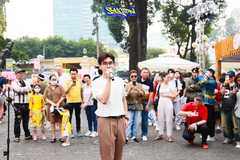Tân binh DUYBI gây ấn tượng tại sân khấu Saigon Urban Street Fest- Ảnh 4. Đến với sự kiện lần này, Whee! mang đến cho các khán giả trẻ của SUSF gần 20 ca khúc thuộc các album từ trước đến nay của nhóm.