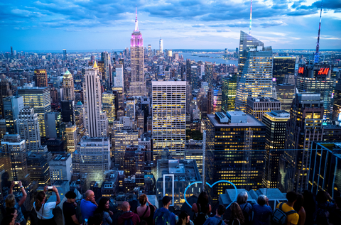 Ai cũng thích sống ở New York nhưng độc thân thì dễ... ế- Ảnh 1. Thành phố New York sầm uất không phải là nơi phù hợp với những người độc thân - Ảnh: REUTERS