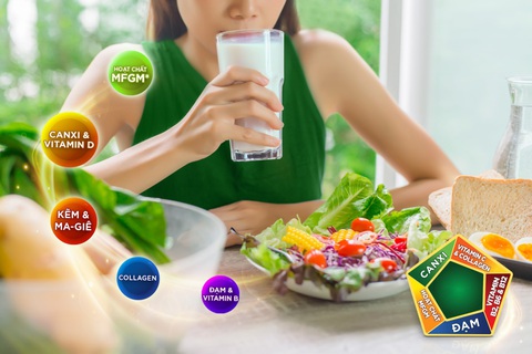 Lão hóa xương tẩm ngẩm tầm ngầm, âm thầm nguy hiểm- Ảnh 3. Chế độ ăn uống lành mạnh, đầy đủ dưỡng chất cần được duy trì xuyên suốt để cơ xương khớp được tăng cường sức mạnh.