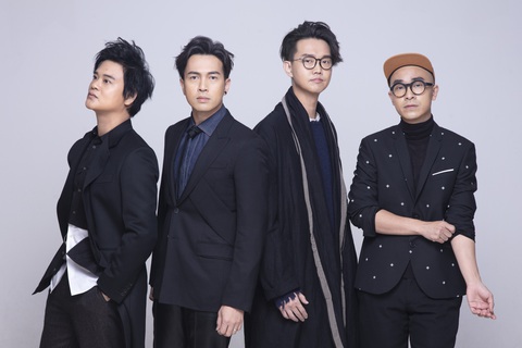 Dear Jane - ban nhạc đến từ Hồng Kông với 4 thành viên Howie Yung - Tim Wong - Jack Ng - Nice Lai (theo thứ tự ảnh) Dear Jane - ban nhạc đến từ Hong Kong với 4 thành viên: Howie Yung - Tim Wong - Jack Ng - Nice Lai (theo thứ tự ảnh)