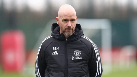 Nhiệm vụ khó khăn của Sir Jim- Ảnh 2. Ten Hag khó giữ ghế tại Man United sau những gì đã qua - Ảnh: REUTERS