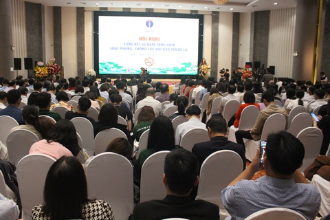 Toàn cảnh hội nghị tổng kết 10 năm thực hiện Luật Phòng chống tác hại của thuốc lá tại Hà Nội - Ảnh: D.LIỄU Toàn cảnh hội nghị tổng kết 10 năm thực hiện Luật Phòng chống tác hại của thuốc lá tại Hà Nội - Ảnh: D.LIỄU