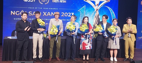 Các thành viên trong ban cố vấn của giải thưởng Ngôi sao xanh - Ảnh: HOÀNG LÊ Các thành viên trong ban cố vấn của giải thưởng Ngôi sao xanh - Ảnh: HOÀNG LÊ