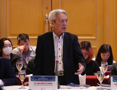 Từ chuyện CEO Nvidia đến Hà Nội, cần cải cách thể chế căn cơ hơn- Ảnh 1. TS Nguyễn Sỹ Dũng khuyến nghị các giải pháp thúc đẩy kinh tế - Ảnh: N.KH.