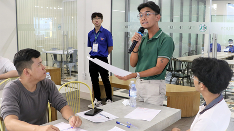Một vé bầu cho phát triển bền vững- Ảnh 1. Neil Vincent Leander chia sẻ góc nhìn về giáo dục chất lượng trong phiên thảo luận tại Festival thanh niên ASEAN - Nhật Bản 2023 - Ảnh: BÌNH MINH