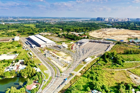 Metro không chỉ dừng lại ở Suối Tiên- Ảnh 1. Điểm cuối của tuyến metro số 1 Bến Thành - Suối Tiên tại bến xe Miền Đông, TP Thủ Đức, TP.HCM mới được đề xuất kéo dài nối với tỉnh Đồng Nai và Bình Dương (ảnh chụp chiều 12-12) - Ảnh: QUANG ĐỊNH