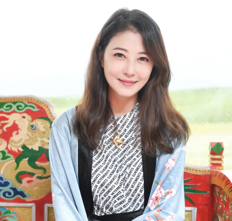 Cô vừa đón sinh nhật tuổi 57 ngày 6-12 vừa qua Cô vừa đón sinh nhật tuổi 57 ngày 6-12 vừa qua