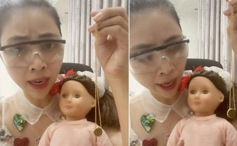 Lùm xùm nuôi búp bê kumanthong là "vết nhơ" lớn nhất sự nghiệp sáng tạo nội dung của Thơ Nguyễn - Ảnh: Tiktok Thơ Nguyễn Lùm xùm nuôi búp bê Kumanthong là "vết nhơ" lớn nhất sự nghiệp sáng tạo nội dung của Thơ Nguyễn - Ảnh: Kênh TikTok Thơ Nguyễn