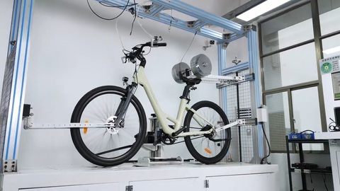 ADO E-bike: Thương hiệu xe đạp trợ lực điện được chứng nhận SGS uy tín thế giới- Ảnh 1. Chiếc ADO A28 được nghiên cứu, thử nghiệm tại Trung tâm Công nghệ ADO (QTL) - Ảnh: ADO E-bike