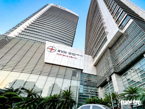 2 lần tăng giá điện, EVN vẫn báo lỗ lớn năm 2023- Ảnh 1. EVN vẫn chưa cân bằng được tài chính trong năm 2023 - Ảnh: NAM TRẦN