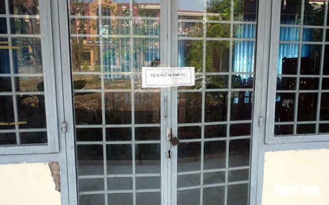 Hình hài trường học 13 tỉ ở Đồng Nai xuống cấp bị thanh tra- Ảnh 8. Công trình xuống cấp nghiêm trọng uy hiếp cả thầy cô và học sinh của trường, buộc nhà trường phải đóng cửa - Ảnh: A LỘC