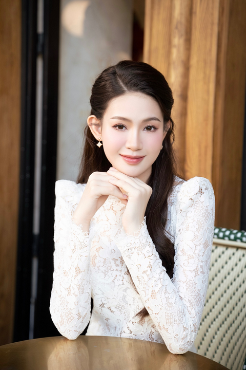Lộ diện bản sao Đặng Thu Thảo ở top 40 Miss Cosmo Vietnam- Ảnh 1. Minh Anh được chú ý ở Miss Cosmo Vietnam với biệt danh "bản sao hoa hậu Đặng Thu Thảo"