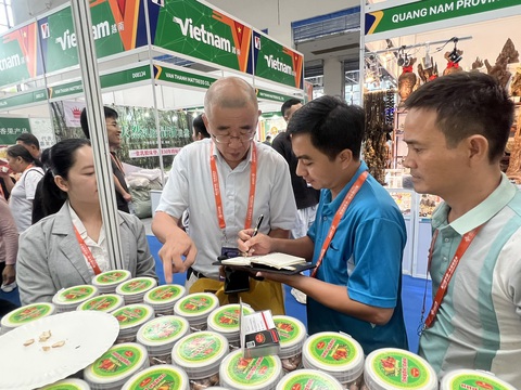Xây dựng và quảng bá thương hiệu cho nông sản Bình Phước- Ảnh 3. Điều Bình Phước xuất hiện tại triển lãm nông sản quốc tế