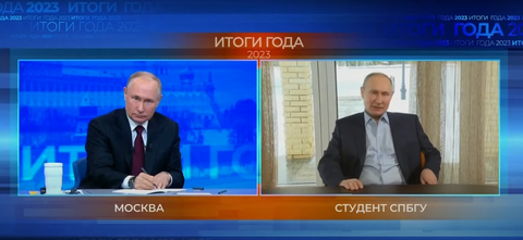 Ảnh chụp màn hình biểu cảm của Tổng thống Nga Vladimir Putin khi được Ảnh chụp màn hình biểu cảm của Tổng thống Nga Vladimir Putin khi được