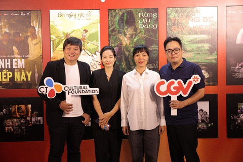 Từ thành công của Phạm Thiên Ân ở Cannes, thêm hy vọng vào khởi đầu phim ngắn- Ảnh 3. Từ trái qua: đạo diễn Trần Thanh Huy, nhà sản xuất phim Trần Thị Bích Ngọc, đạo diễn Nguyễn Hoàng Điệp và đạo diễn Phan Đăng Di - Ảnh: CJ CGV