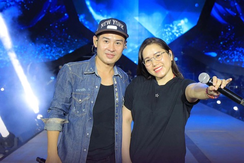 Bố Gấu và Tí Nâu trong buổi luyện tập trước đêm Concert Ca sĩ mặt nạ - Ảnh: BTC Bố Gấu và Tí Nâu trong buổi luyện tập trước đêm concert Ca sĩ mặt nạ - Ảnh: BTC