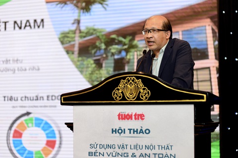 'Chết từ từ' nếu sử dụng nội thất không cẩn thận- Ảnh 7. Ông Nguyễn Chánh Phương - Phó chủ tịch, tổng thư ký Hội Mỹ nghệ và Chế biến gỗ TP.HCM (HAWA) - Ảnh: QUANG ĐỊNH