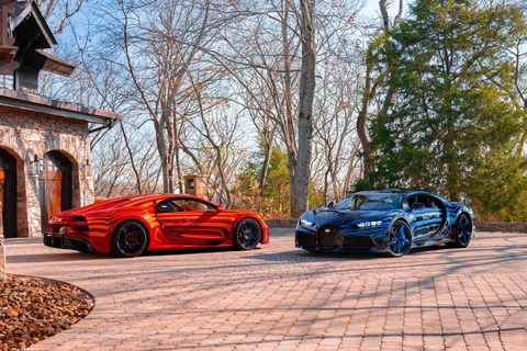 Muốn có Bugatti giống vợ, người chồng đứng hình vì chỉ đổi ngoại thất cũng mất 7 tháng- Ảnh 5. Bô đôi Bugatti Chiron Super Sport đôi sau khi hoàn thiện - Ảnh: Bugatti