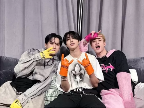 Đang đi vệ sinh, idol nhóm 3RACHA chạy thục mạng khi được gọi tên nhận cúp- Ảnh 1. Nhóm nhạc thần tượng nam - 3RACHA (Stray Kids)