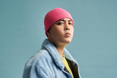 LK và Đen Vâu 'hù' fan qua MV Cô gái đứng trước giường- Ảnh 1. Rapper LK