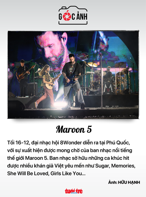 Maroon 5 biểu diễn ở Phú Quốc - Ảnh: HỮU HẠNH Maroon 5 biểu diễn ở Phú Quốc - Ảnh: HỮU HẠNH