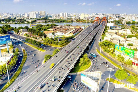 Đường Phạm Văn Đồng (TP.HCM) được đầu tư xây dựng theo hình thức BT - Ảnh: QUANG ĐỊNH Đường Phạm Văn Đồng (TP.HCM) được đầu tư xây dựng theo hình thức BT - Ảnh: QUANG ĐỊNH