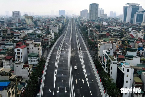 Tuyến đường vành đai 2 trên cao TP Hà Nội, đoạn Vĩnh Tuy - Ngã Tư Vọng - Ngã Tư Sở, được đầu tư theo hình thức BT đã giải quyết tình trạng ách tắc giao thông trên tuyến - Ảnh: HỒNG QUANG Tuyến đường vành đai 2 trên cao TP Hà Nội, đoạn Vĩnh Tuy - Ngã Tư Vọng - Ngã Tư Sở, được đầu tư theo hình thức BT đã giải quyết tình trạng ách tắc giao thông trên tuyến - Ảnh: HỒNG QUANG