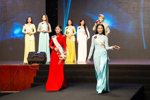 Hoa hậu Ngọc Châu làm giám khảo Hoa hậu Sinh viên hòa bình Việt Nam 2024- Ảnh 4. Hoa hậu Ngọc Châu làm giám khảo Hoa hậu Sinh viên hòa bình Việt Nam 2024- Ảnh 4.