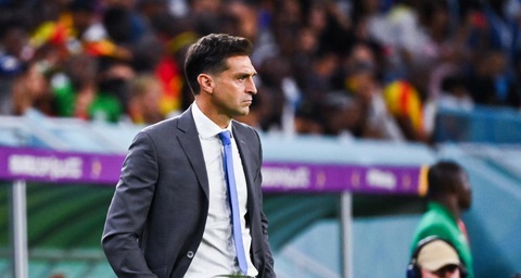Tin tức thể thao sáng 17-12: Sevilla sa thải HLV; Barca chia điểm với Valencia- Ảnh 1. Sevilla sa thải HLV Diego Alonso sau 14 trận - Ảnh: Reuters