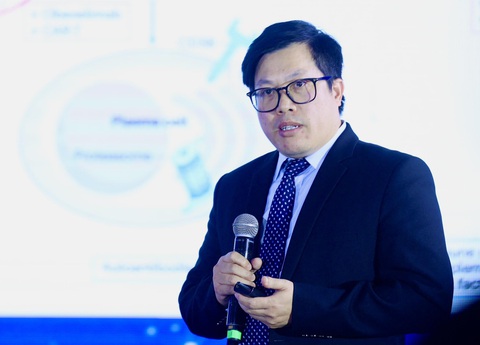 Hợp tác để đem lại hy vọng cho người bệnh rối loạn tự miễn- Ảnh 3. TS. Nguyễn Văn Đĩnh - Trưởng khoa Nội chung - Bệnh viện Đa khoa Quốc tế Vinmec Times City, giảng viên lâm sàng thuộc Khối Khoa học Sức khỏe, Trường Đại học VinUniversity - Ảnh: NGUYỄN KHÁNH