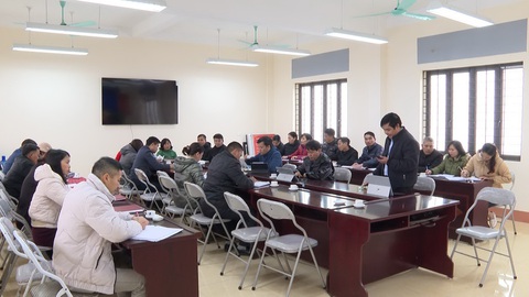 Đoàn kiểm tra của Sở GD-ĐT Lào Cai và UBND huyện Bắc Hà làm việc tại Trường phổ thông dân tộc bán trú tiểu học Hoàng Thu Phố 1 ngày 17-12 - Ảnh: CTV Đoàn kiểm tra của Sở GD-ĐT Lào Cai và UBND huyện Bắc Hà làm việc tại Trường phổ thông dân tộc bán trú tiểu học Hoàng Thu Phố 1 ngày 17-12 - Ảnh: CTV