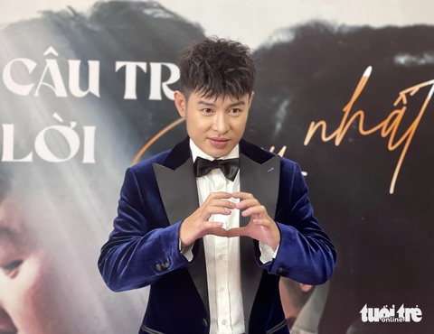 Bố Gấu Hoàng Hải: Tôi tự tin mình là đại gia- Ảnh 1. Vẻ ngoài trẻ trung ở tuổi 41 của Hoàng Hải khiến nhiều người bất ngờ, bí quyết được ca sĩ bật mí là lạc quan - Ảnh: THÁI THÁI