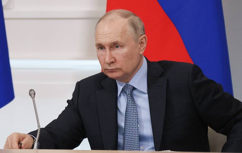 Ông Putin tuyên bố lập quân khu mới, đáp trả vụ Phần Lan gia nhập NATO- Ảnh 1. Tổng thống Nga Vladimir Putin - Ảnh: TASS