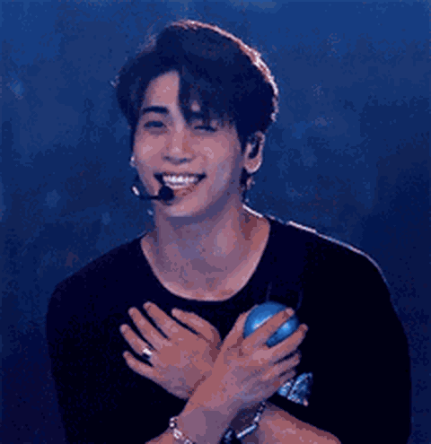 Người hâm mộ vẫn nhớ về Jonghyun với giọng hát ngọt ngào Người hâm mộ vẫn nhớ về Jonghyun với giọng hát ngọt ngào