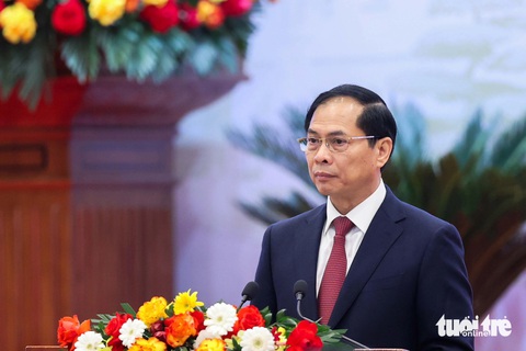 Bộ trưởng Ngoại giao Bùi Thanh Sơn tại Hội nghị ngoại giao thứ 32 - Ảnh: NGUYỄN KHÁNH Bộ trưởng Ngoại giao Bùi Thanh Sơn tại Hội nghị ngoại giao thứ 32 - Ảnh: NGUYỄN KHÁNH