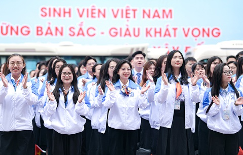Các đại biểu cùng hát ca khúc Khát vọng sinh viên Việt Nam tại Đại hội Hội Sinh viên Việt Nam lần thứ XI khai mạc vào chiều 18-12 ở Hà Nội - Ảnh: NAM TRẦN Các đại biểu cùng hát ca khúc Khát vọng sinh viên Việt Nam tại Đại hội Hội Sinh viên Việt Nam lần thứ XI khai mạc vào chiều 18-12 ở Hà Nội - Ảnh: NAM TRẦN