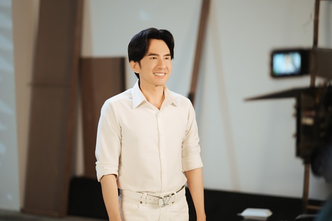 Đan Trường xuất hiện 'lãng xẹt' trong phim Tết có Diệu Nhi, Anh Tú- Ảnh 2. Đan Trường xuất hiện 'lãng xẹt' trong phim Tết có Diệu Nhi, Anh Tú- Ảnh 2.