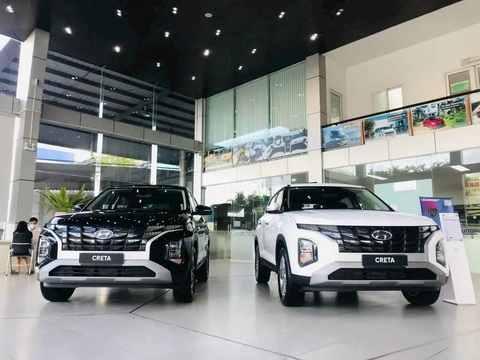 Tin tức giá xe: Hyundai Creta bản nhập giảm giá 120 triệu đồng để xả hàng tồn tại đại lý- Ảnh 1. Đại lý đang xả những chiếc Hyundai Creta nhập khẩu còn sót lại - Ảnh: Đại lý Hyundai/Facebook