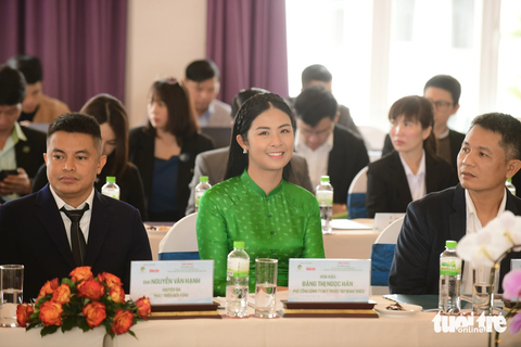 Phát triển xanh, không thể tổn hại những yếu tố làm nên Đà Lạt- Ảnh 5. Hoa Hậu Ngọc Hân tham dự hội thảo và có nhiều chia sẻ góp ý cho Đà Lạt - Ảnh: QUANG ĐỊNH