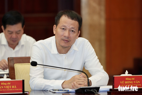 Vận dụng nghị quyết 98 hoàn thành xây dựng khu đô thị Thủ Thiêm- Ảnh 3. Tân Ủy viên Ủy ban Kiểm tra Trung ương Vũ Hồng Văn tham dự hội nghị Thành ủy TP.HCM - Ảnh: HỮU HẠNH