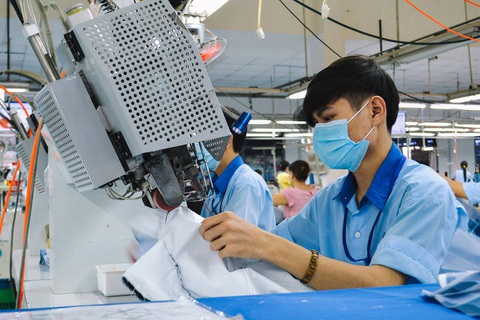 Doanh nghiệp dệt may TP.HCM từng cắt gần 4.000 nhân sự: Vẫn chưa thể tuyển lại- Ảnh 1. 2023 là một năm chật vật với ngành dệt may - Ảnh: Website GMC