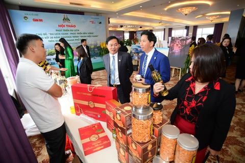 Trưng bày các sản phẩm du lịch nổi bật, đặc sản từ các gian hàng OCOP, sản phẩm đặc sản của thành phố Đà Lạt tại hội thảo Phát triển xanh, không thể tổn hại những yếu tố làm nên Đà Lạt- Ảnh 11.