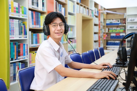 Nam sinh Asian School giành 17 huy chương từ World Scholar's Cup 2023- Ảnh 3. Nam sinh Asian School giành 17 huy chương từ World Scholar's Cup 2023- Ảnh 3.