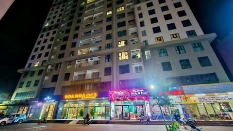 Vụ cháy tại Mường Thanh Viễn Triều: Cư dân than khổ trong căn hộ du lịch gắn mác chung cư- Ảnh 1. Tòa nhà OC3 ở tổ hợp Mường Thanh Viễn Triều, nơi xảy ra vụ cháy vào tối 17-12 - Ảnh: MINH CHIẾN