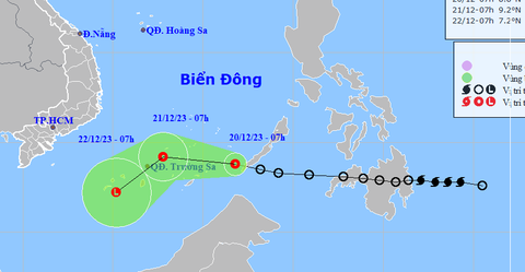 Áp thấp nhiệt đới hướng vào quần đảo Trường Sa- Ảnh 1. Vị trí và hướng di chuyển áp thấp nhiệt đới - Ảnh: NCHMF