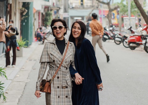 Chu Thị Hồng Anh (bìa phải) cùng MC Nguyễn Cao Kỳ Duyên - Ảnh: NVCC Chu Thị Hồng Anh (phải) cùng MC Nguyễn Cao Kỳ Duyên - Ảnh: NVCC