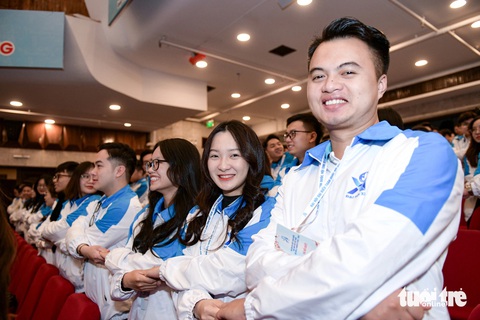 Đại hội Hội Sinh viên Việt Nam thông qua 3 đề án hỗ trợ sinh viên- Ảnh 5. Đại hội Hội Sinh viên Việt Nam khóa XI đã bế mạc vào sáng 20-12 - Ảnh: NAM TRẦN