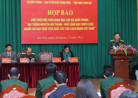 Bộ Quốc phòng họp báo về hội thảo Đại tướng Nguyễn Chí Thanh- Ảnh 1. họp báo giới thiệu hội thảo khoa học cấp Bộ Quốc phòng về Đại tướng Nguyễn Chí Thanh - Ảnh: TRỌNG ĐỨC