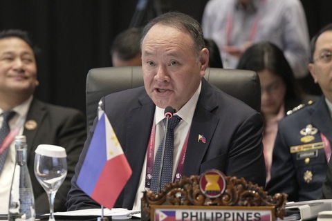 Bộ trưởng Quốc phòng Philippines Gilberto Teodoro - Ảnh: AFP Bộ trưởng Quốc phòng Philippines Gilberto Teodoro - Ảnh: AFP