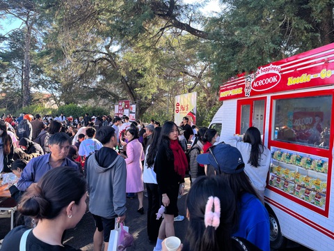 Hình ảnh Happytruck tại Ngày Của Phở 2023 - Trường Đại Học Đà Lạt. Ảnh: Đ.H Hình ảnh Happytruck tại Ngày Của Phở 2023 - Trường Đại Học Đà Lạt. Ảnh: Đ.H